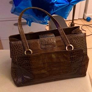 Green Ann Taylor bag, in great condition, croc design